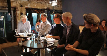 Das Podium aus Moderator Burkhardt Plemper, Dirk Hauer (Diakonie Hamburg), Uwe Giffei (SPD), Bernd Mülbrecht (Bischof-Hermann-Stiftung Münster) und Sören Kindt (Caritas-Krankenstube). - Copyright: Yvonne Nadler