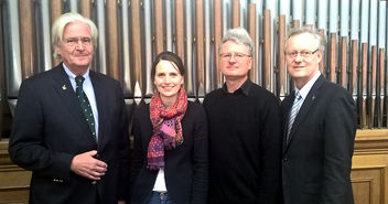 Schirmherr C. Claus Hagenbeck, Pastorin Gesina Bräunig, Organist Hans-Christoph Ebert und Propst Karl-Heinrich Melzer (v.l.) - Copyright: Gunnar Urbach / Kirchenkreis Hamburg-West/Südholstein