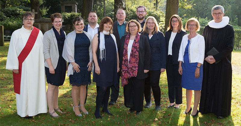 Konviktmeisterin Diakonin Claudia Rackwitz-Busse, Diakonin Annalena Kock, Diakonin Benthe Gilow, Diakonin Lukas Calliebe-Winter, Diakonin Monika Schmudde, Diakonin Andre Kummerfeld, Katrin Grumbt, Diakon Ivan Ledin, Assistentin Katharina Bloemberg, Prof. Dr. Katrin Hahn, Prof. Dr. Ulirke Suhr, Pastor Dr. Friedemann Green. (von links)